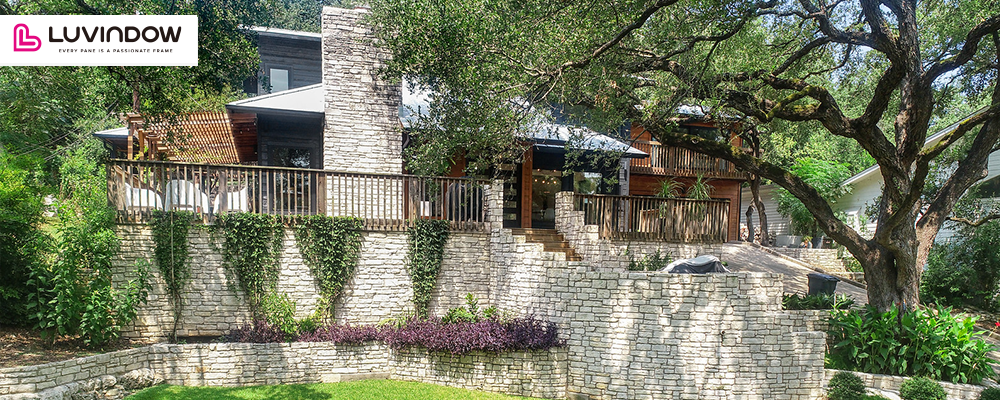 Bifold Doors – The Ultimate Door For Style And Functionality